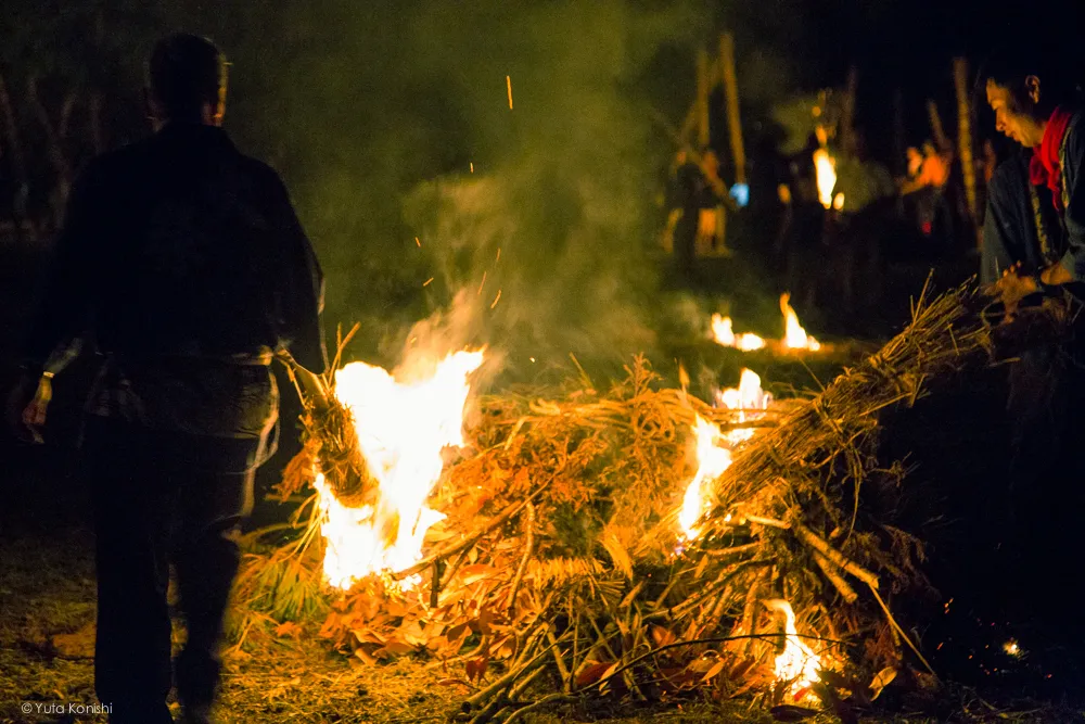 たいまつ - 石川県能登島向田(こうだ)の火祭