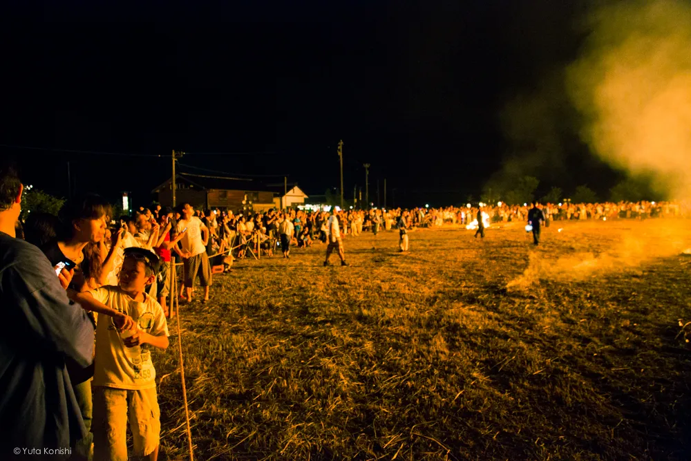 もゆるたいまつ - 石川県能登島向田(こうだ)の火祭