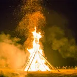 向田の火祭り(石川県 能登島) 北陸最大の火祭り (2013年夏 7月27日〜28日)