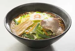 8番らーめん コクうまラーメン