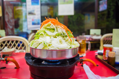石川県加賀市の最強B級グルメ「ドラ富士」クセになる最強の「とり野菜鍋と焼き肉の組み合わせ」に勝てるグルメは他にあるの？
