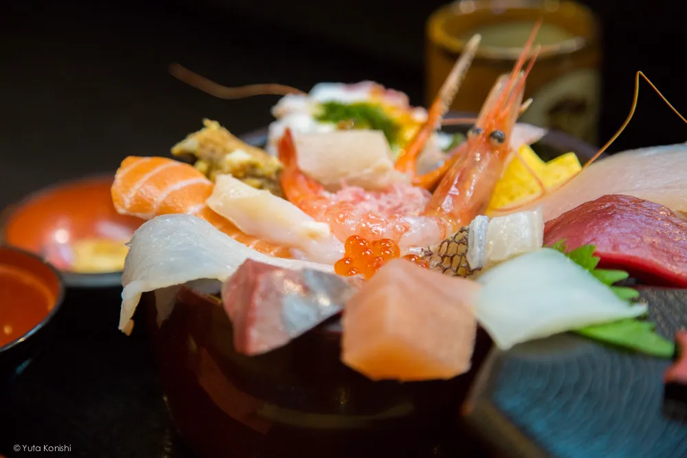 金沢観光の決定版「まちのり」で金沢を一日で制覇する完全マニュアル!金沢駅まちのり ゆりりん 近江町市場 海鮮物 井乃弥