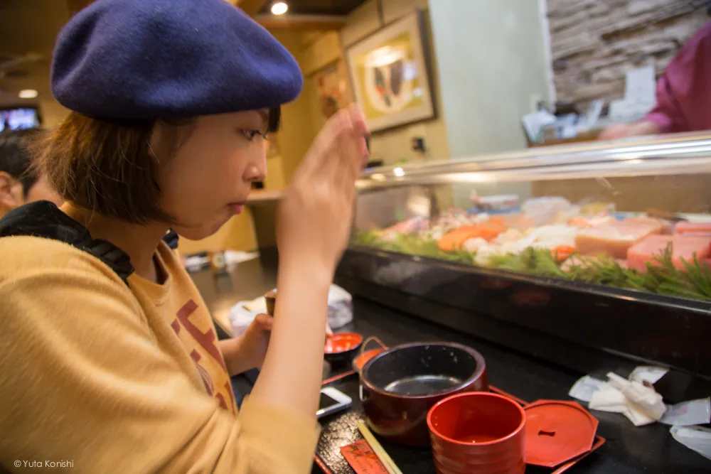 金沢観光の決定版「まちのり」で金沢を一日で制覇する完全マニュアル!金沢駅まちのり 近江町市場 海鮮物 井乃弥 ゆりりん