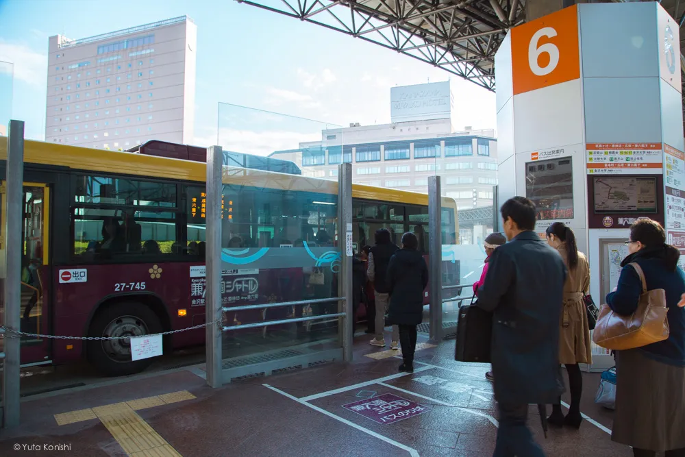 周遊バス 金沢・能登を2泊3日で知り尽くす食べ尽くす石川県の完全観光マニュアル!本当の石川県民がおすすめする金沢・能登の旅!