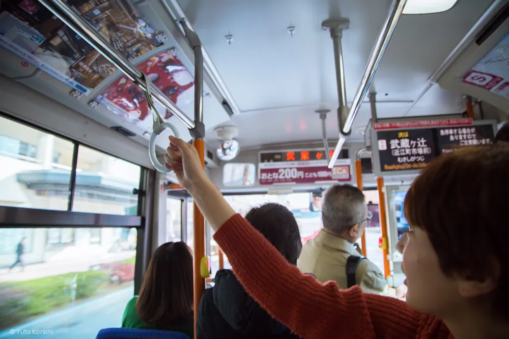 周遊バスゆりりん 金沢周遊バスで周る金沢観光マニュアル！金沢観光アイドル「ゆりりん」とバスで金沢を紹介します！