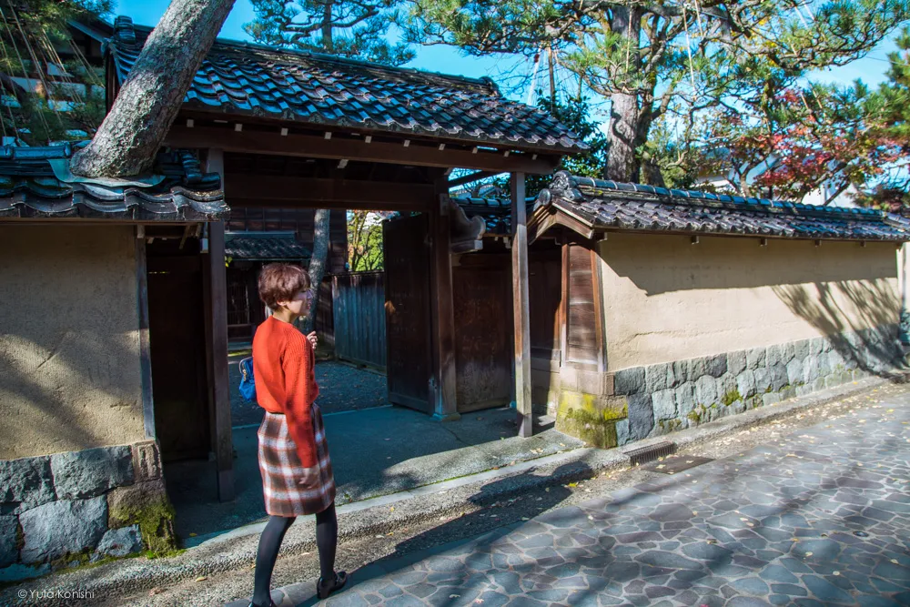 武家屋敷跡地界隈ゆりりん 金沢周遊バスで周る金沢観光マニュアル！金沢観光アイドル「ゆりりん」とバスで金沢を紹介します！