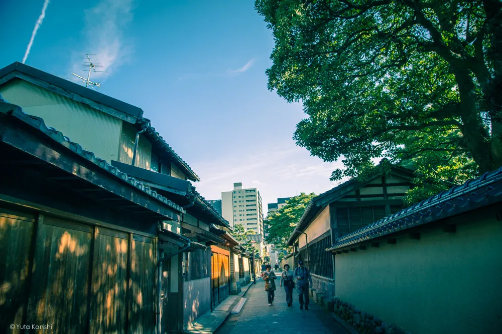 武家屋敷跡 金沢周遊バスで周る金沢観光マニュアル！金沢観光アイドル「ゆりりん」とバスで金沢を紹介します！