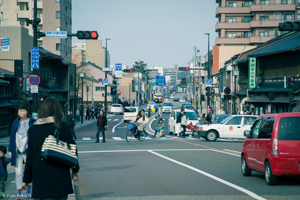 北陸新幹線開業2日目!金沢を本気で散歩!10km歩いて金沢の様子を確かめてみました!北陸新幹線が本当に春を連れてやってきたのか?