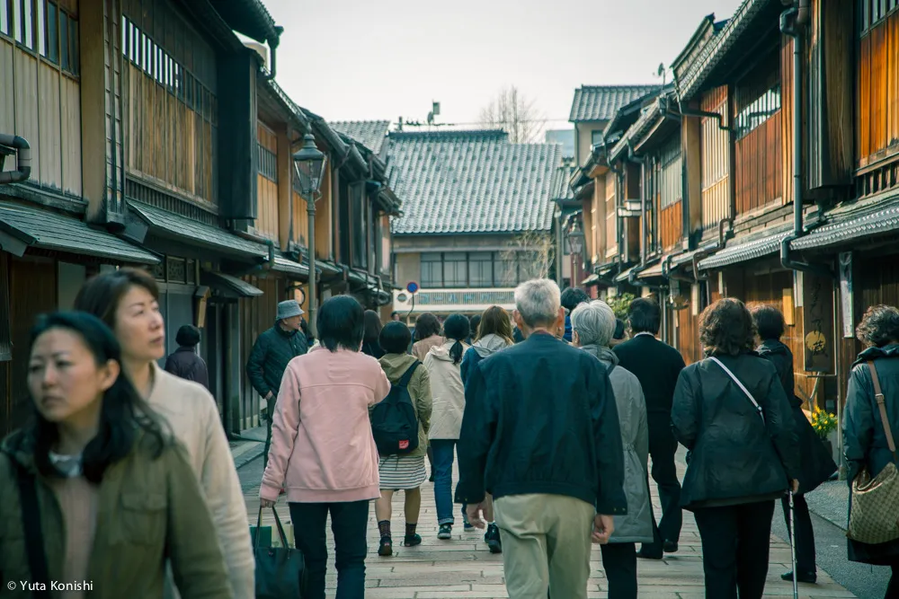北陸新幹線開業2日目!金沢を本気で散歩!10km歩いて金沢の様子を確かめてみました!北陸新幹線が本当に春を連れてやってきたのか?
