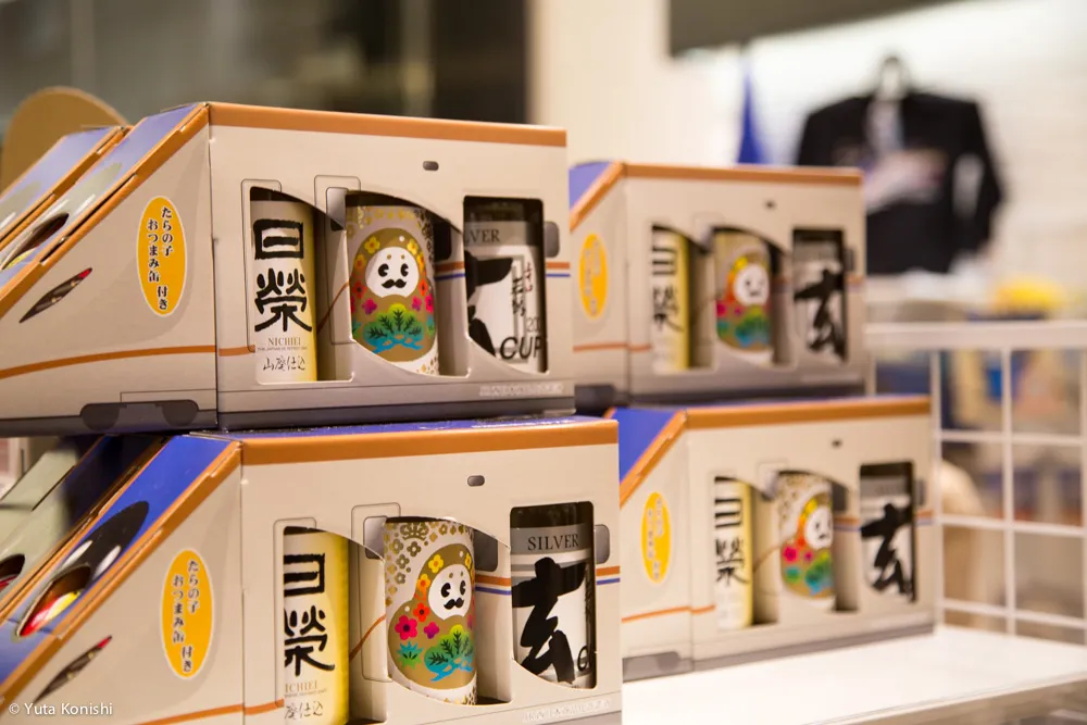 金沢駅のRintoのおみやげ!金沢市民が勝手におすすめランキング付け!北陸新幹線グッズやひゃくまんさんグッズたくさんあって面白いぞ!