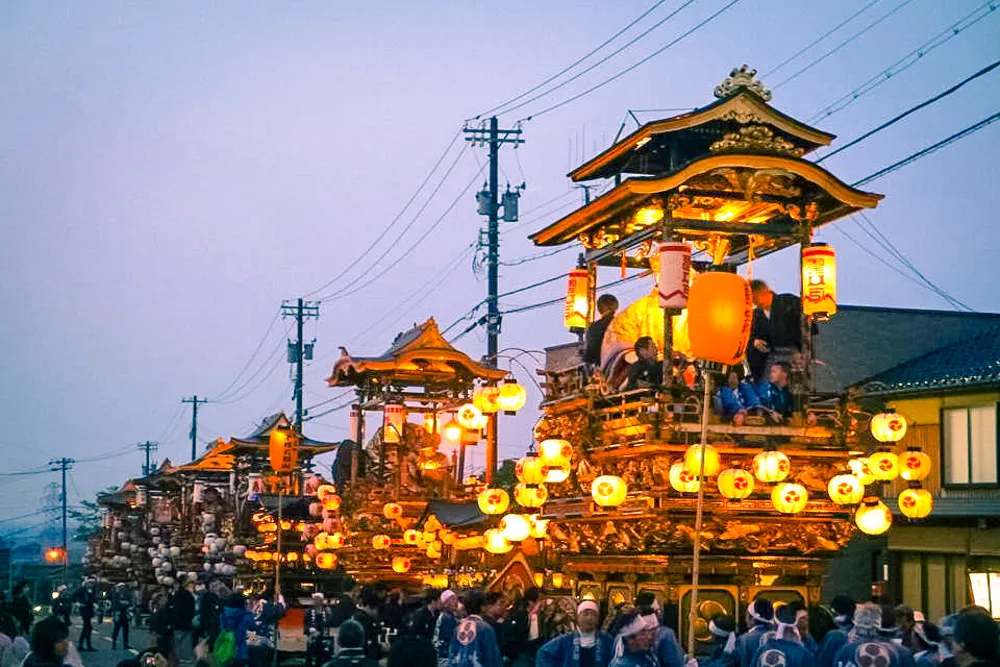 砺波 2015年4月金沢観光・石川県観光 イベントまとめ 兼六園での花見がとにかく狙い目だよ!