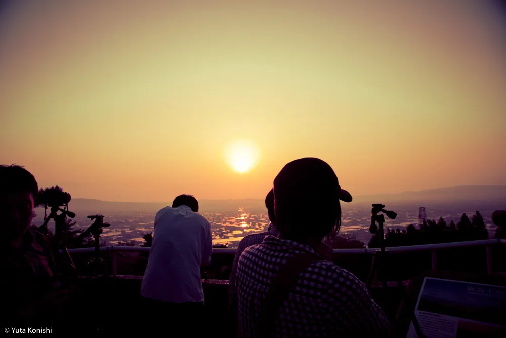 北陸が世界に誇れる絶景の田園風景「砺波平野の散居村」もうカメラマンの聖地でいいじゃん？！５月〜６月上旬が見頃