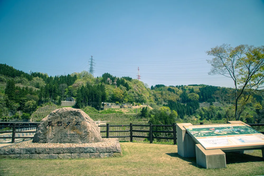 金沢の犀果ての地を目指して行けるところまで行ってみた！そこには進めど進めど人がいて倒木でストップだった2015年