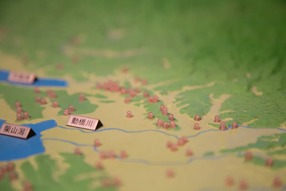 金沢の犀果ての地を目指して行けるところまで行ってみた！そこには進めど進めど人がいて倒木でストップだった2015年