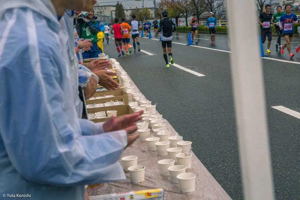 金沢マラソン「食べまっしステーション」口パッサパサ和菓子とカレーは飲み物です?!素晴らしいマラソンでした!