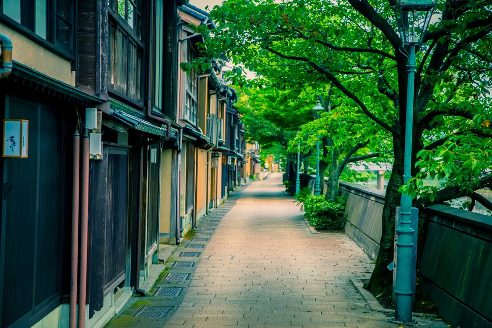 金沢観光地ランキングトップ10!金沢を愛する金沢人が観光客に本当に見て欲しい金沢の観光地ランキング!独断と偏見あってこそのランキングだけど文句ある?!2016年版