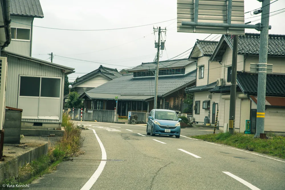 ものすごい勢いで！カニ・牡蠣・ブリ 北陸の味覚を一日ですべてを本場で食味わう究極のグルメツアー！！東京から日帰りでもできる北陸美食ツアー！！