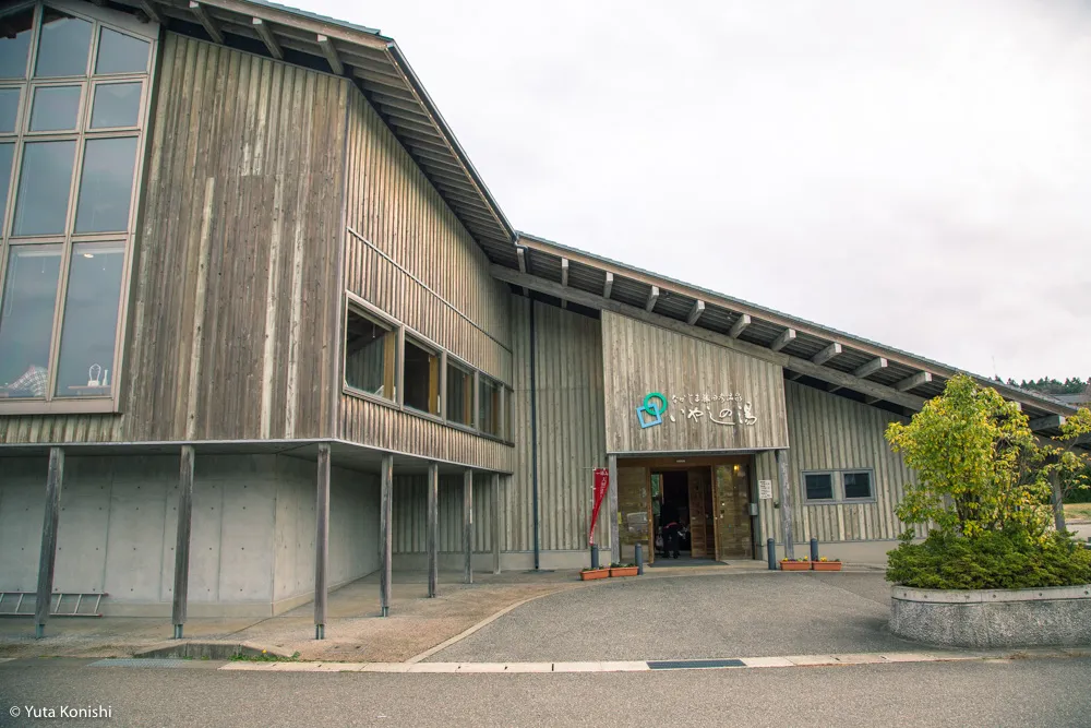 ものすごい勢いで！カニ・牡蠣・ブリ 北陸の味覚を一日ですべてを本場で食味わう究極のグルメツアー！！東京から日帰りでもできる北陸美食ツアー！！