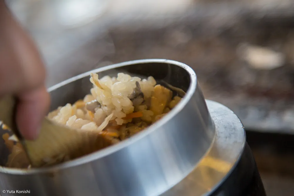 ものすごい勢いで！カニ・牡蠣・ブリ 北陸の味覚を一日ですべてを本場で食味わう究極のグルメツアー！！東京から日帰りでもできる北陸美食ツアー！！