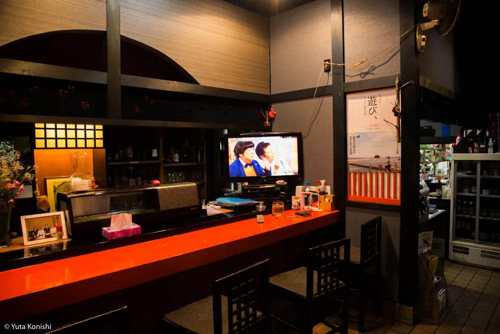 ものすごい勢いで！カニ・牡蠣・ブリ 北陸の味覚を一日ですべてを本場で食味わう究極のグルメツアー！！東京から日帰りでもできる北陸美食ツアー！！