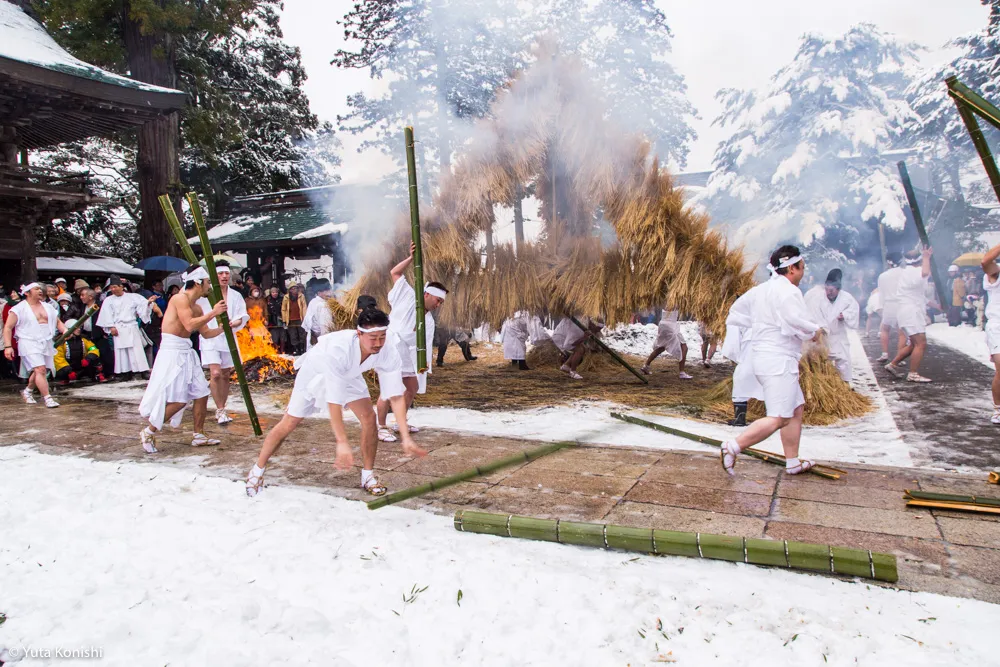 金沢市民ぜんぜん知らない!加賀市大聖寺の竹割り祭り!まじで出血するくらいの迫力の祭り!毎年必ず2月10日開催!