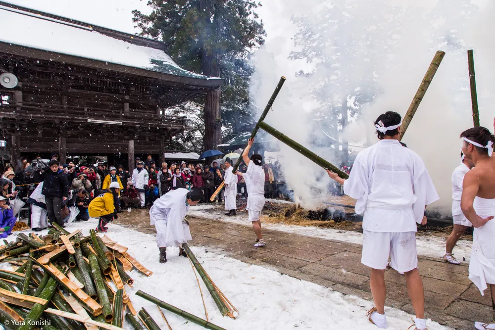 金沢市民ぜんぜん知らない!加賀市大聖寺の竹割り祭り!まじで出血するくらいの迫力の祭り!毎年必ず2月10日開催!