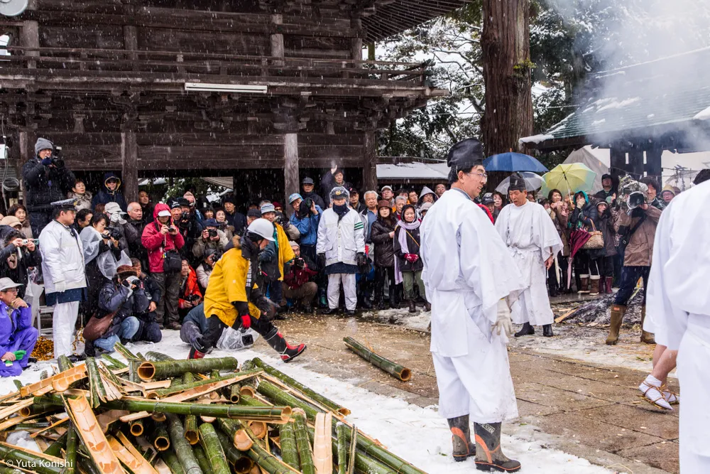金沢市民ぜんぜん知らない!加賀市大聖寺の竹割り祭り!まじで出血するくらいの迫力の祭り!毎年必ず2月10日開催!
