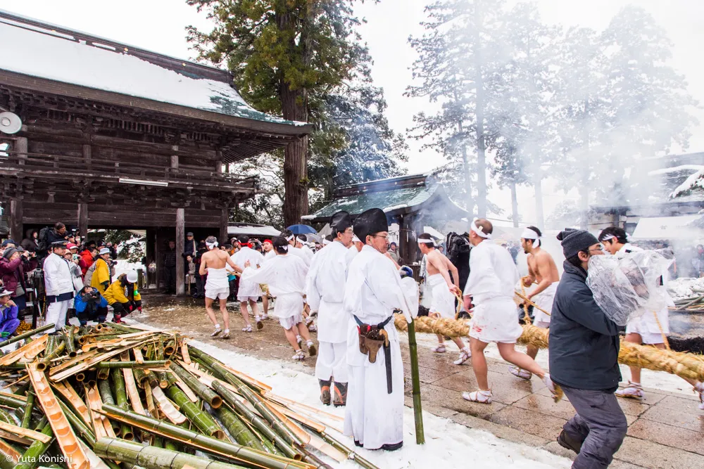 金沢市民ぜんぜん知らない!加賀市大聖寺の竹割り祭り!まじで出血するくらいの迫力の祭り!毎年必ず2月10日開催!