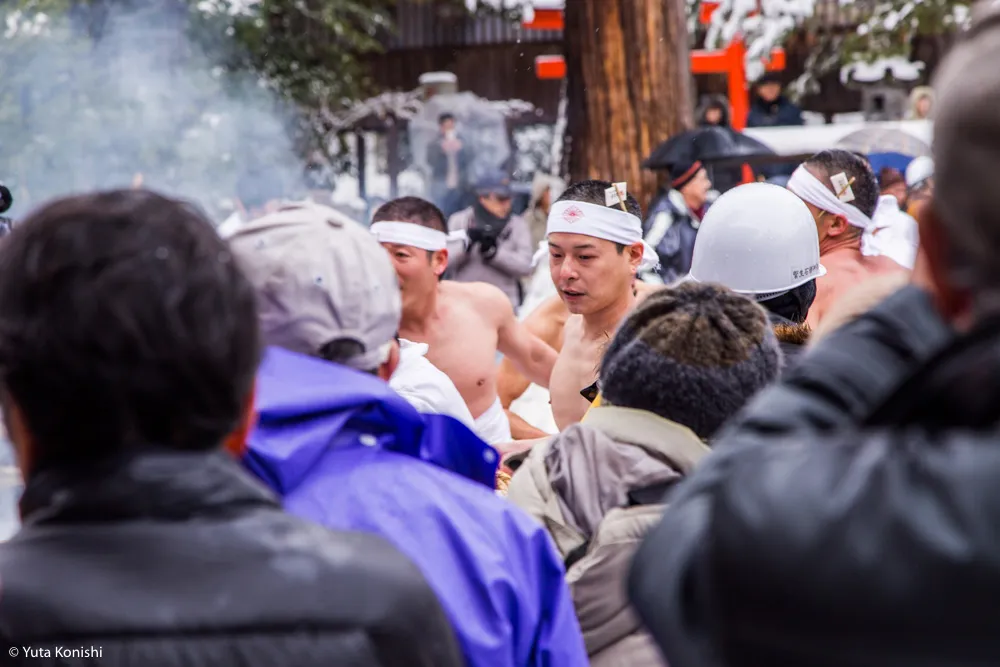 金沢市民ぜんぜん知らない!加賀市大聖寺の竹割り祭り!まじで出血するくらいの迫力の祭り!毎年必ず2月10日開催!