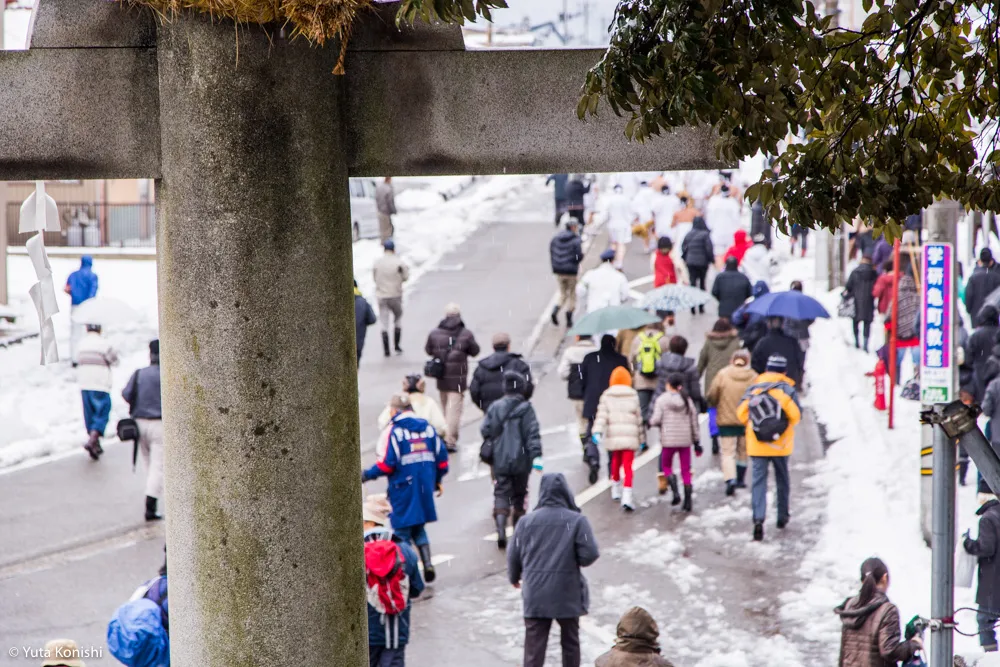 金沢市民ぜんぜん知らない!加賀市大聖寺の竹割り祭り!まじで出血するくらいの迫力の祭り!毎年必ず2月10日開催!