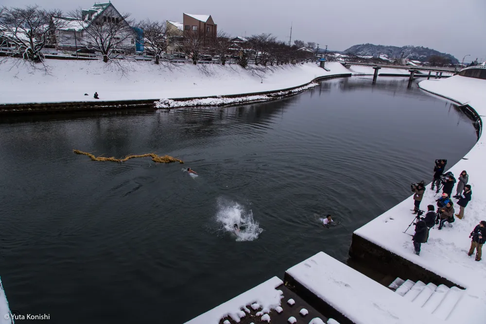金沢市民ぜんぜん知らない!加賀市大聖寺の竹割り祭り!まじで出血するくらいの迫力の祭り!毎年必ず2月10日開催!