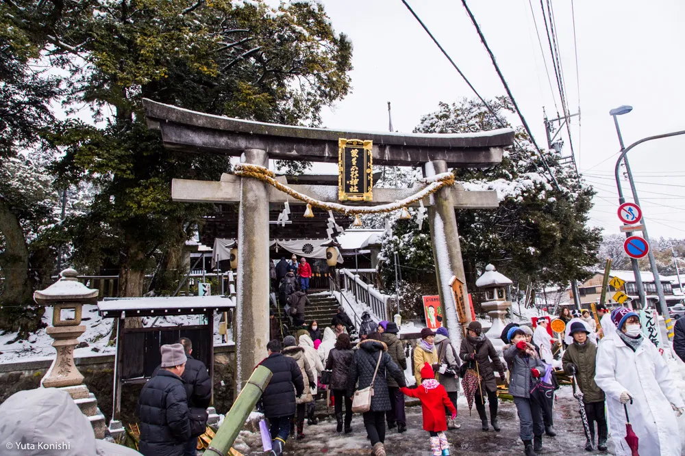 金沢市民ぜんぜん知らない!加賀市大聖寺の竹割り祭り!まじで出血するくらいの迫力の祭り!毎年必ず2月10日開催!