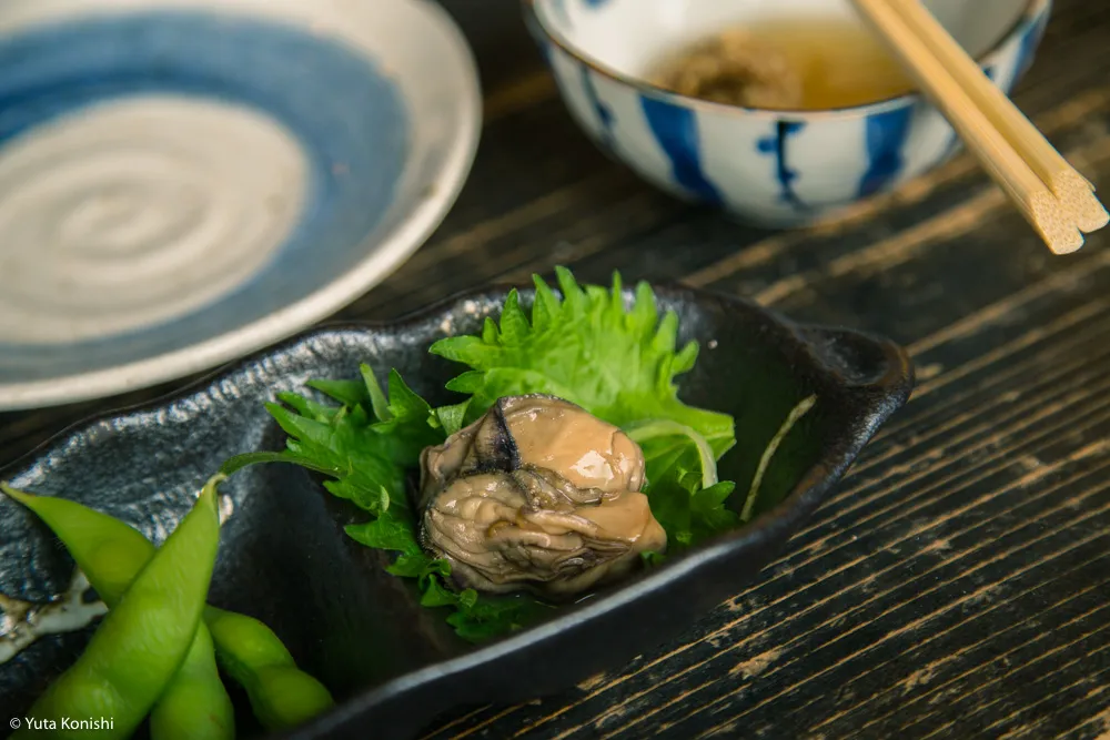 能登最強の牡蠣の店「牡蠣処 海」これ以上混んでは困るが紹介したい!船からテーブルまでほぼ直通の牡蠣はうまいに決まっている。