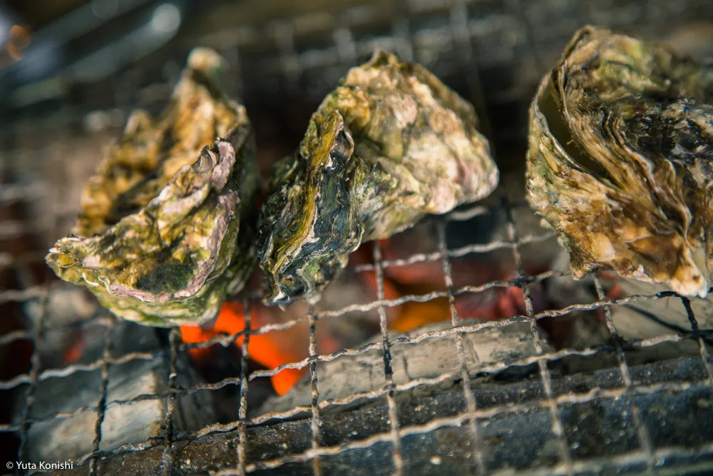 能登最強の牡蠣の店「牡蠣処 海」これ以上混んでは困るが紹介したい!船からテーブルまでほぼ直通の牡蠣はうまいに決まっている。