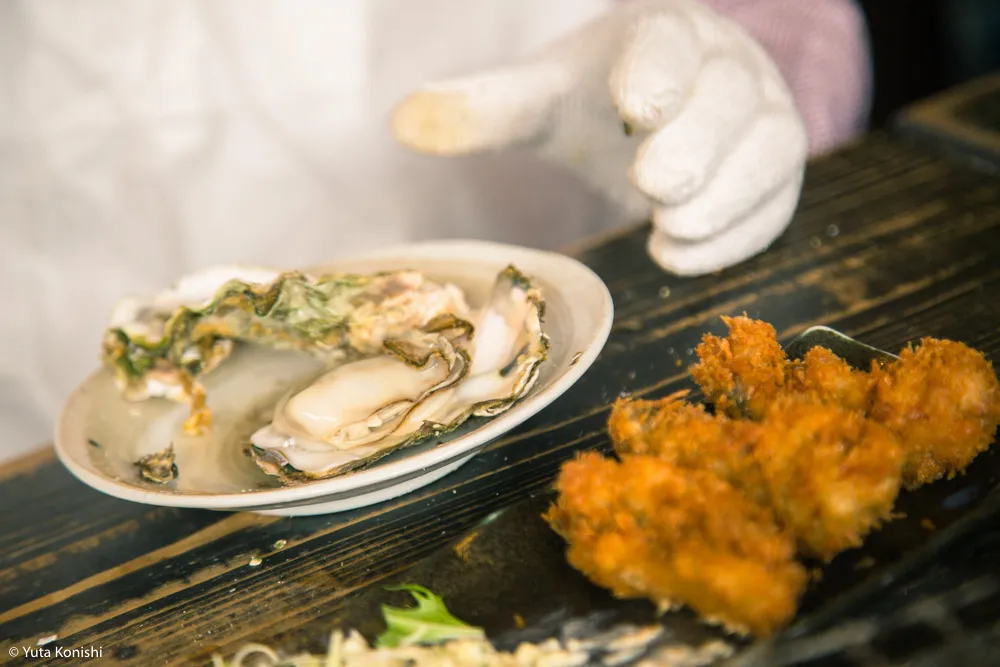 能登最強の牡蠣の店「牡蠣処 海」これ以上混んでは困るが紹介したい!船からテーブルまでほぼ直通の牡蠣はうまいに決まっている。