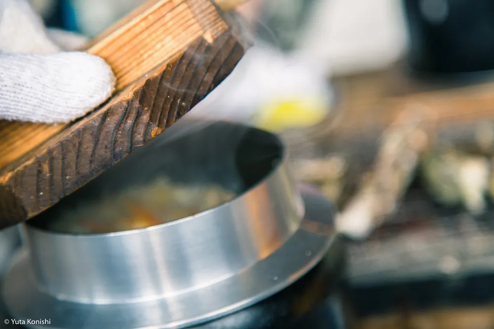 能登最強の牡蠣の店「牡蠣処 海」これ以上混んでは困るが紹介したい!船からテーブルまでほぼ直通の牡蠣はうまいに決まっている。