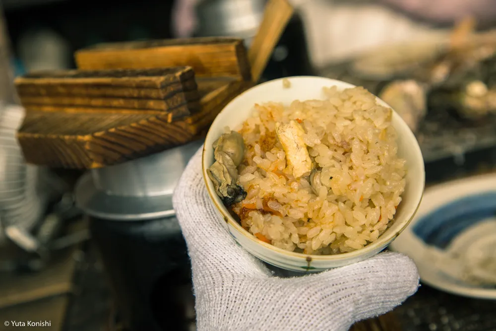 能登最強の牡蠣の店「牡蠣処 海」これ以上混んでは困るが紹介したい!船からテーブルまでほぼ直通の牡蠣はうまいに決まっている。