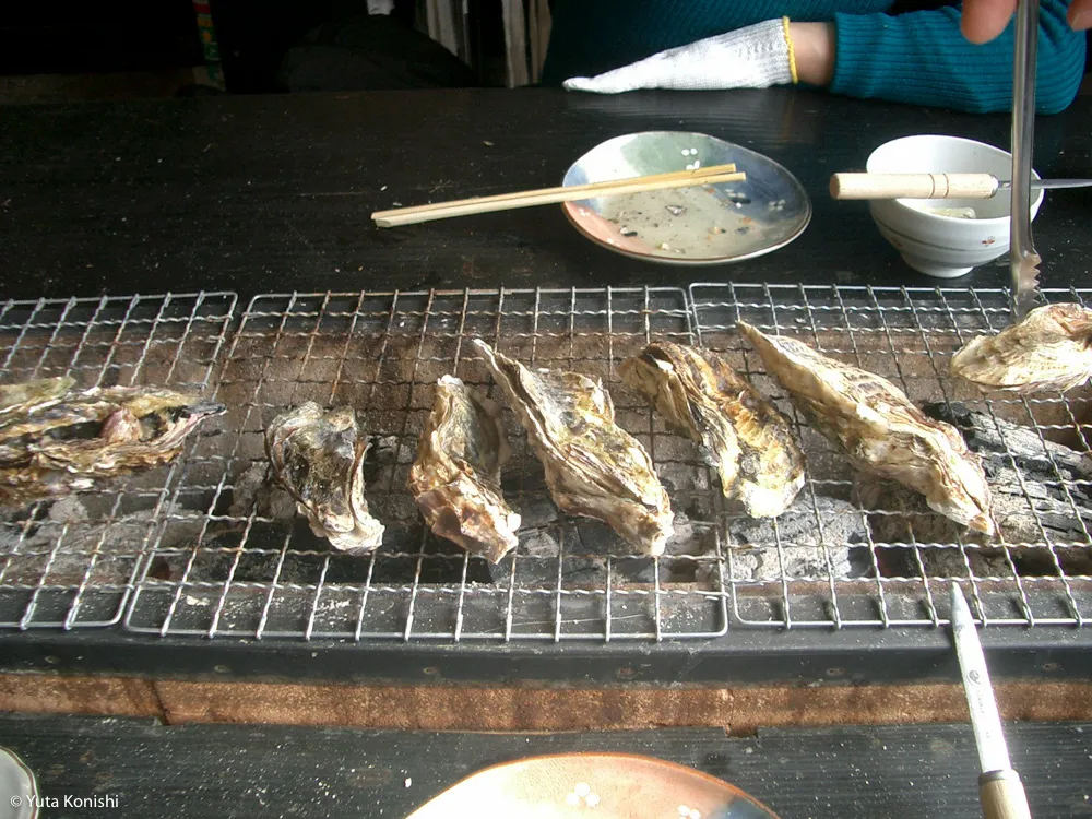 能登最強の牡蠣の店「牡蠣処 海」これ以上混んでは困るが紹介したい!船からテーブルまでほぼ直通の牡蠣はうまいに決まっている。