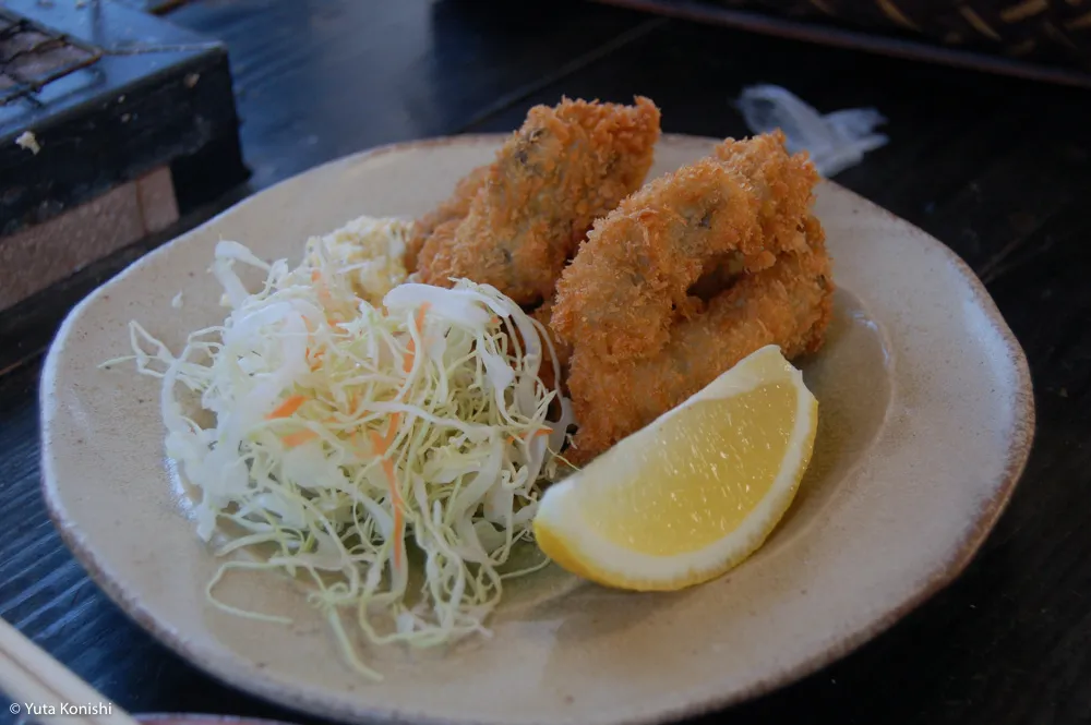 能登最強の牡蠣の店「牡蠣処 海」これ以上混んでは困るが紹介したい!船からテーブルまでほぼ直通の牡蠣はうまいに決まっている。