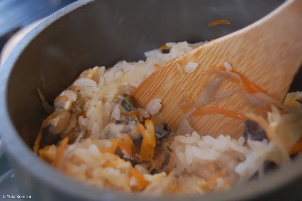 能登最強の牡蠣の店「牡蠣処 海」これ以上混んでは困るが紹介したい!船からテーブルまでほぼ直通の牡蠣はうまいに決まっている。