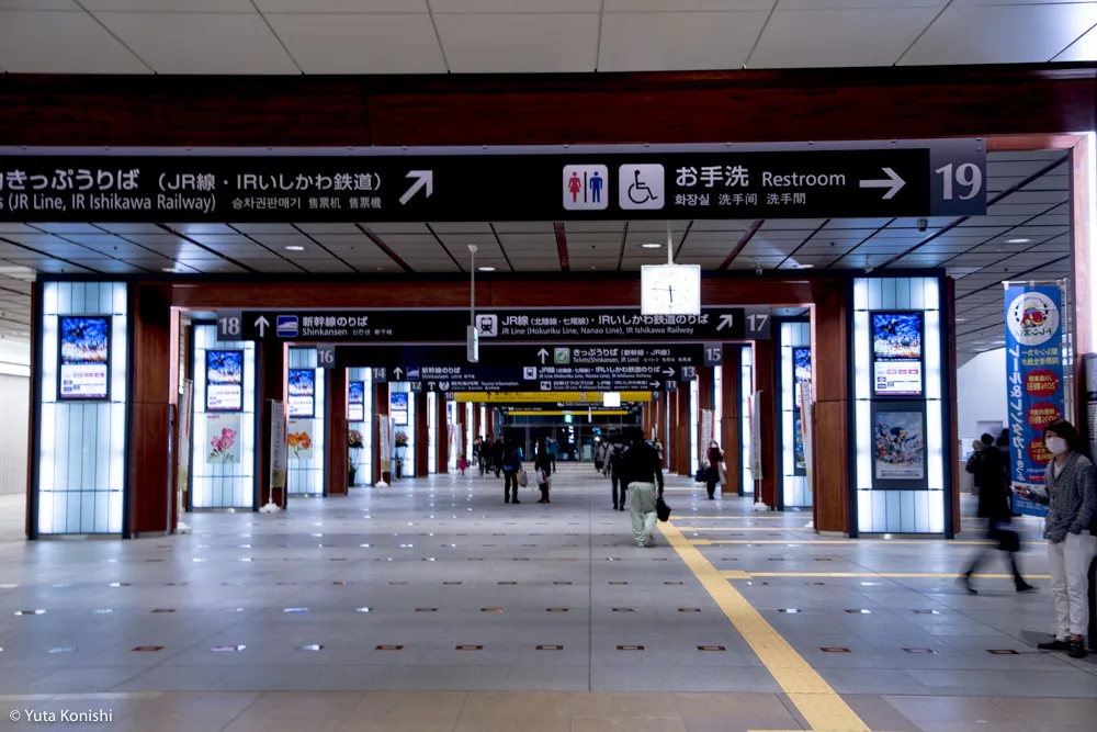 北陸新幹線開業から一年！2016年3月14日「かがやき500号」を金沢駅で見送ってきました。