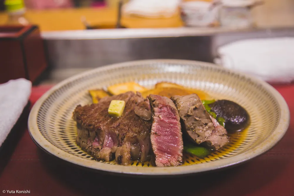 金沢の伝説のステーキ屋「ひよこ」あなたのステーキ感覚が30分で完全に一新する！ステーキためだけに1万円握って金沢へ来い。